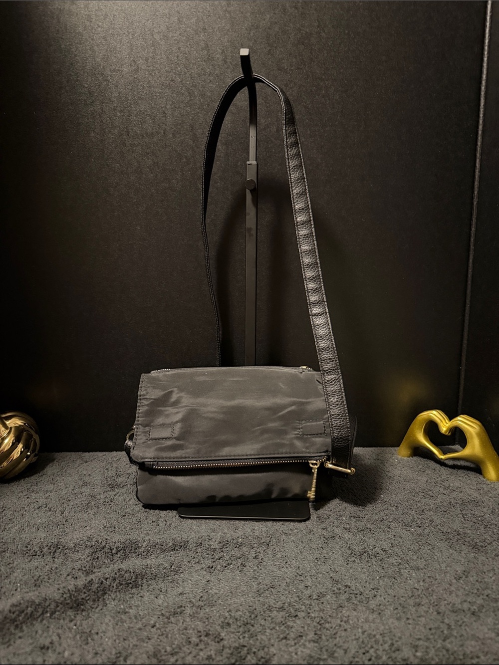 Laundry By Shelli Segal Men's Black Nylon Messenger Crossbody Bag